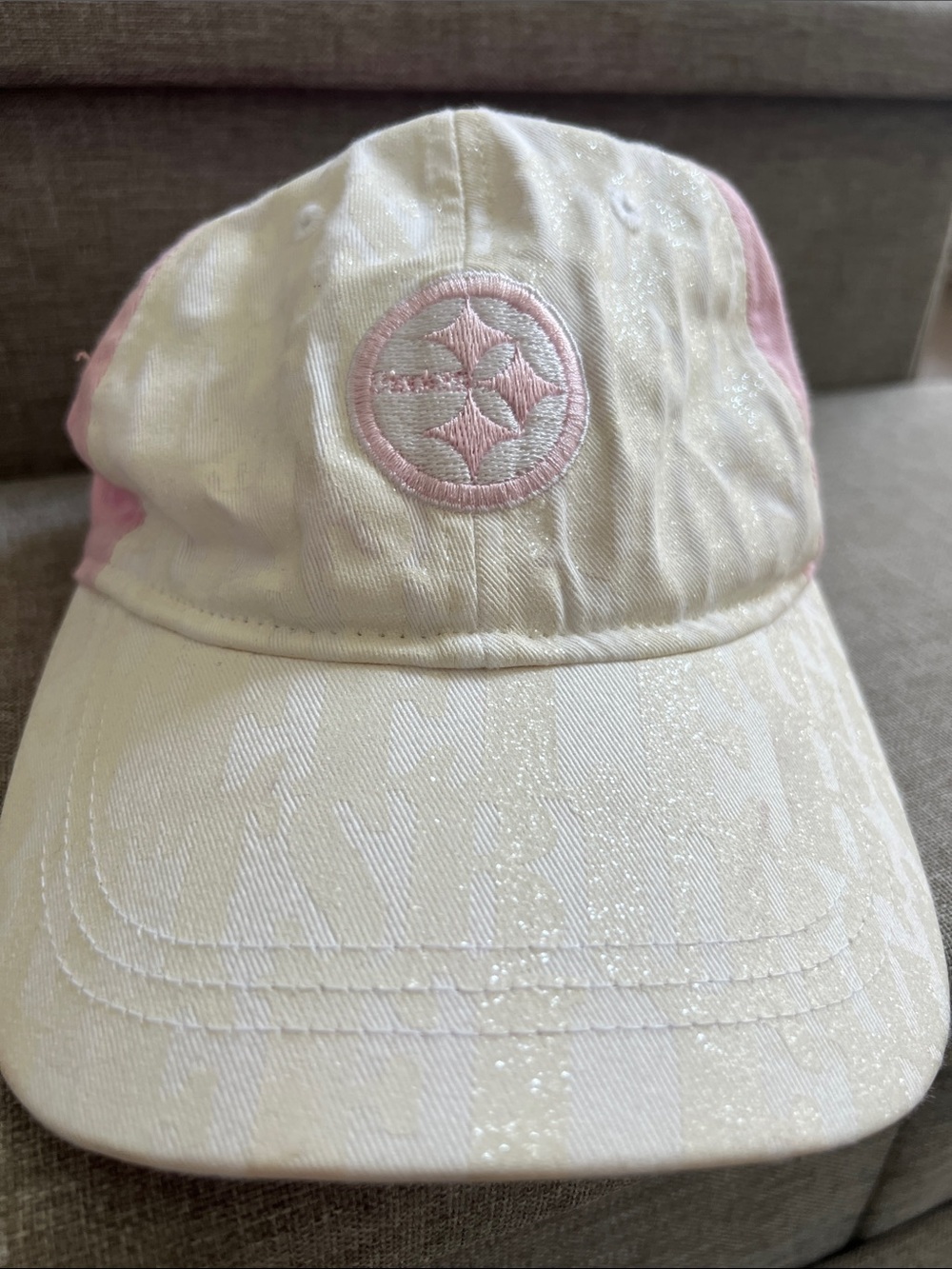 Women’s Steelers White and Pink Embroidered Star Baseball Cap